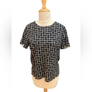 Vince Camuto, short sleeve, black and white windowpane top, size M